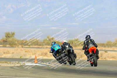 media/Feb-26-2022-CVMA (Sat) [[cf63580b09]]/Race 4 500 Supersport-350 Supersport/